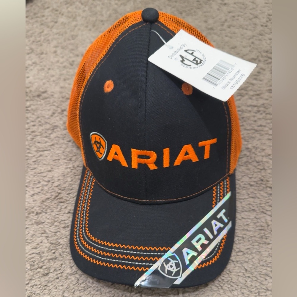 Ariat new black and orange hat
